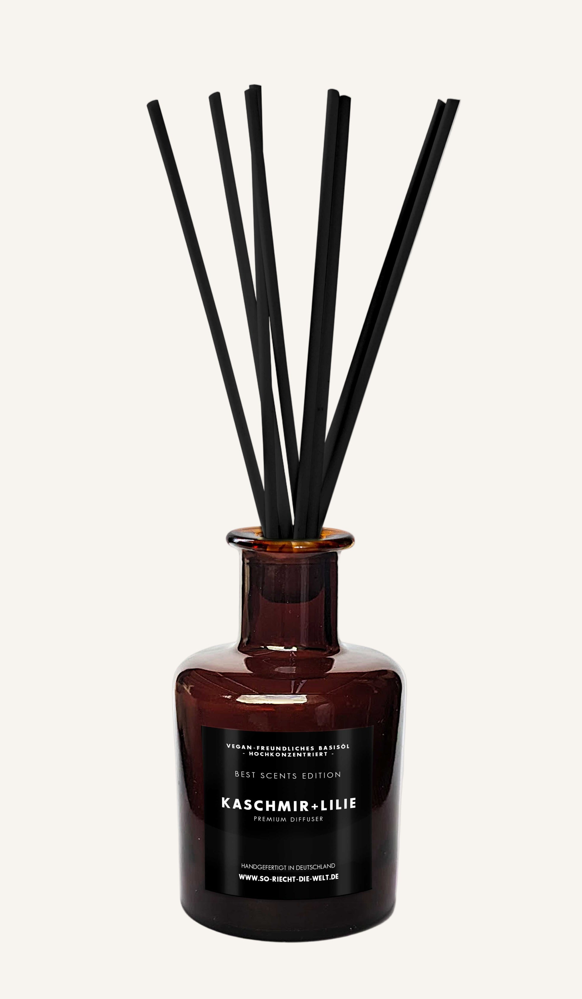 Diffuseur Voile de Cachemire avec tiges parfumées noirs - vue verticales sur fond crème