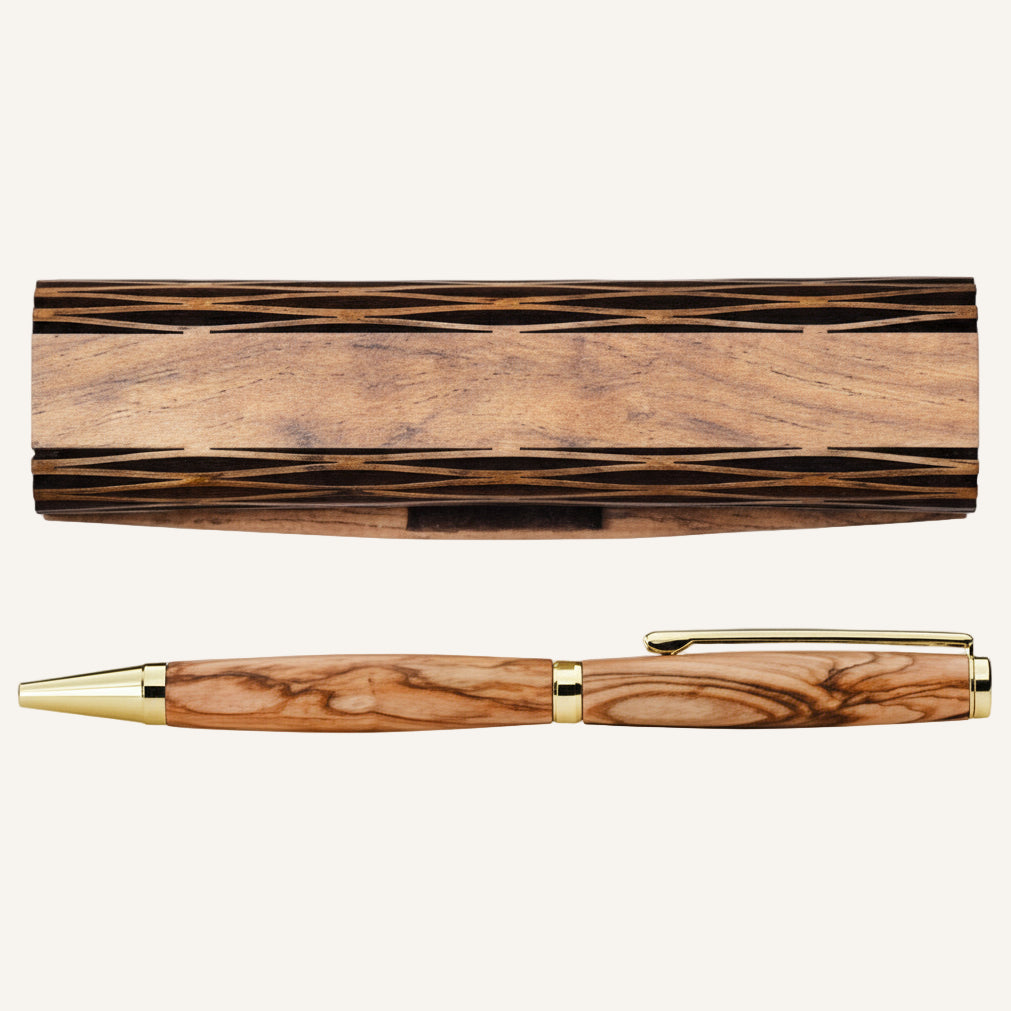 Stylo en bois d’olivier et son coffret sculpté – écriture élégante, artisanat premium Maison Moka