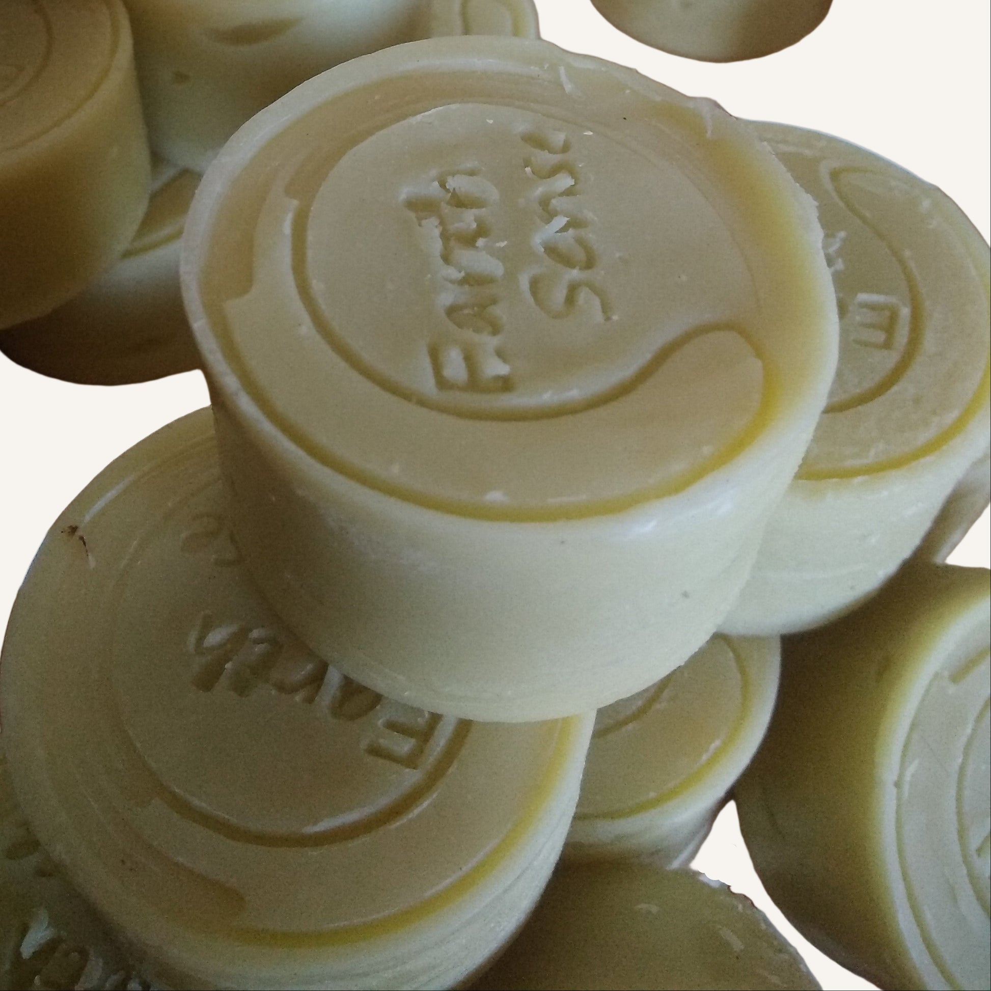 Shampooing solide naturel Lumière Douce vu de près